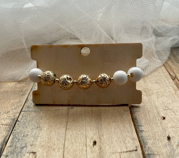 white metal & wood bead stretch bracelet