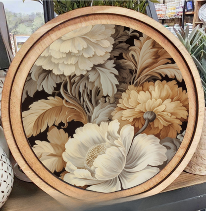 Neutral Floral Decor